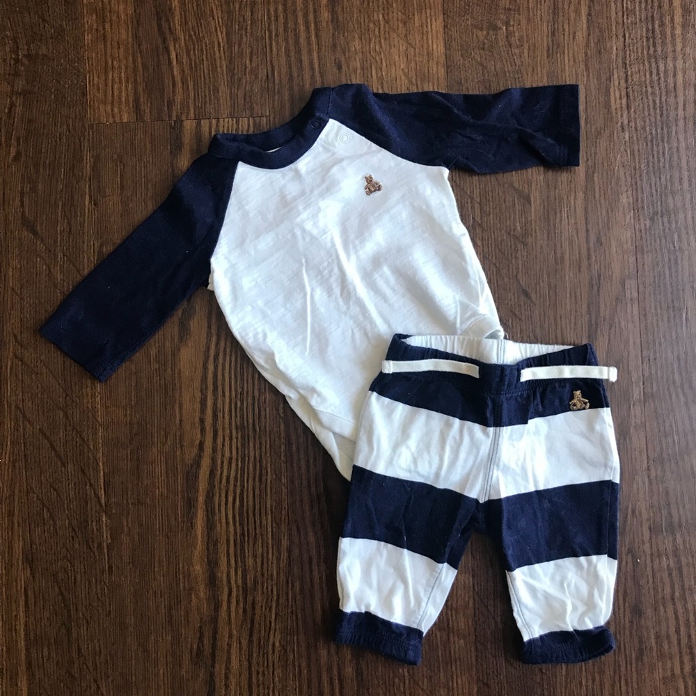 Baby gap knit set